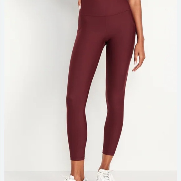 NWT Old Navy Powersoft Leggings Size M - Picture 1 of 3